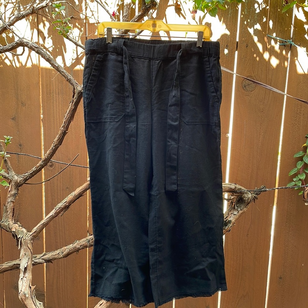 Black wide leg pants.